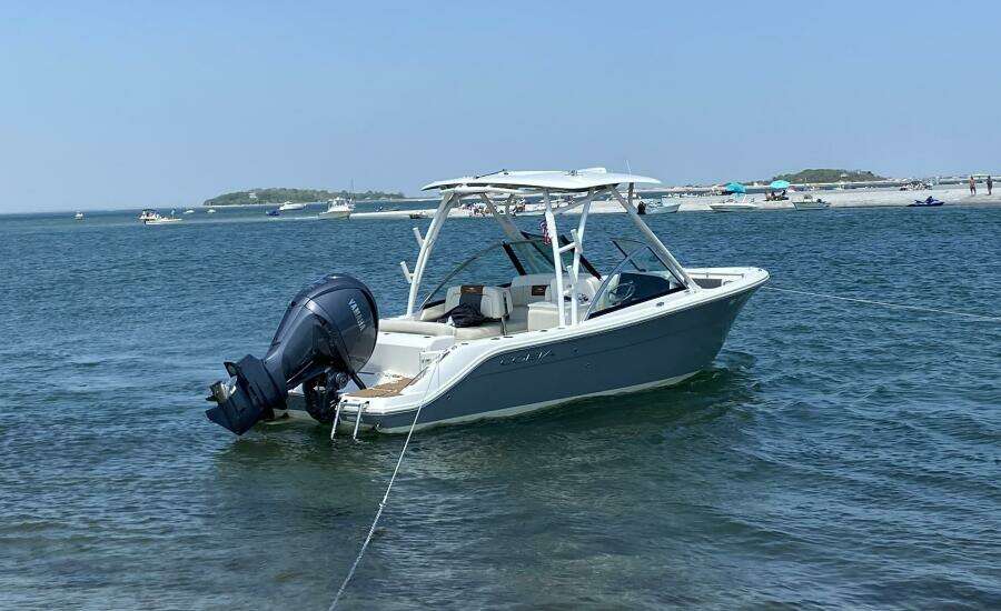 2022 Cobia 240DC