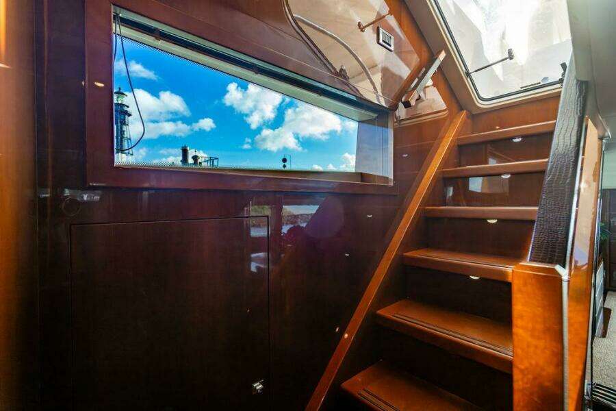 2010 Princess 95 M/Y
