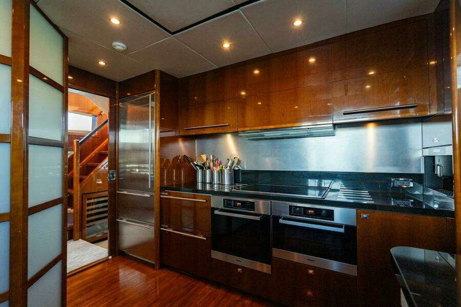 2010 Princess 95 M/Y