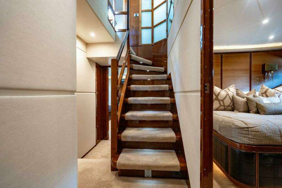 2010 Princess 95 M/Y