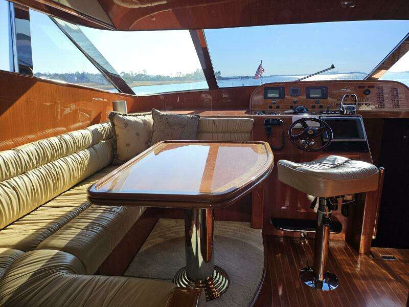 2003 Johnson Flybridge