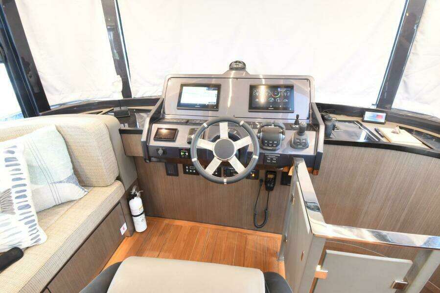 2024 Okean 52 Flybridge