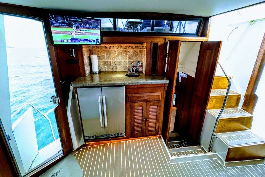 1987 Viking 48 Motor Yacht