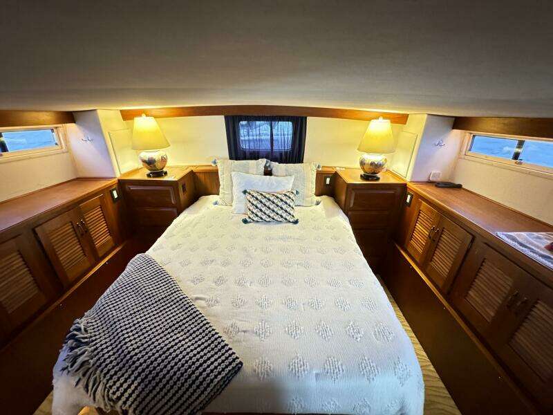 1987 Viking 48 Motor Yacht