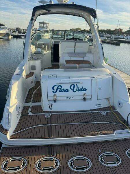 2011 Sea Ray 330 Sundancer