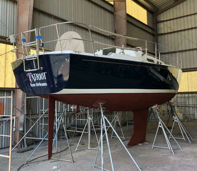 1998 J/32 - Out of the Water