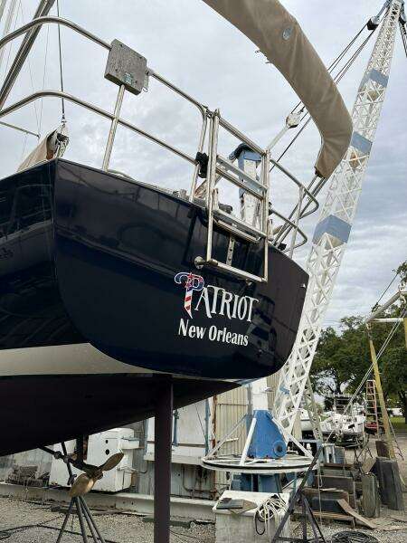 1998 J/32 - Out of the Water