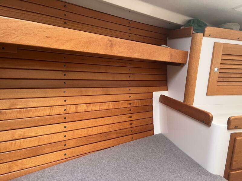 1998 J/32 - Forward Cabin