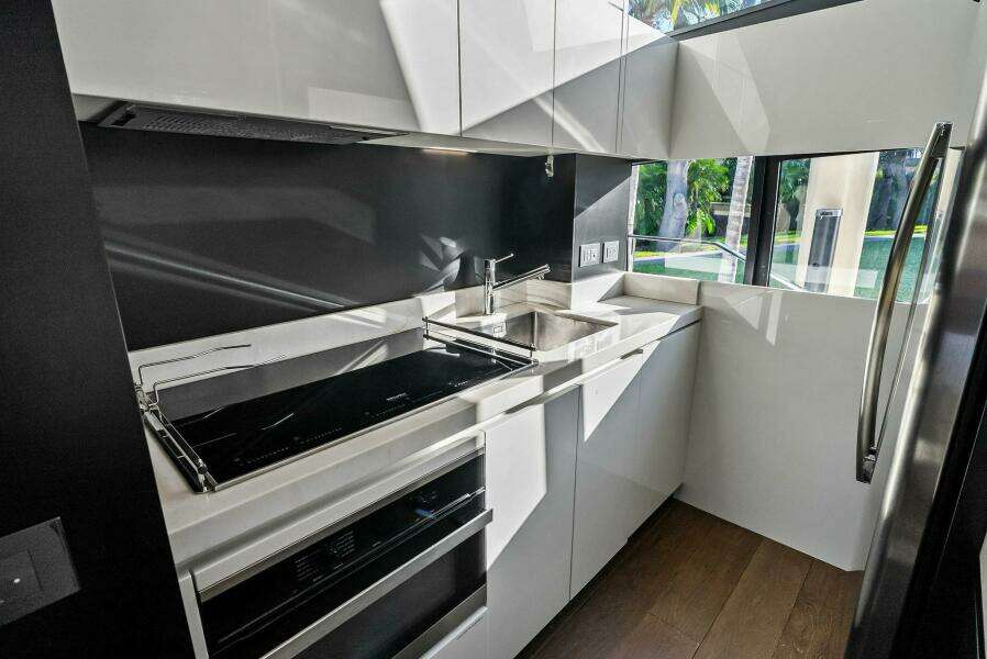 2019 Ferretti Yachts 780