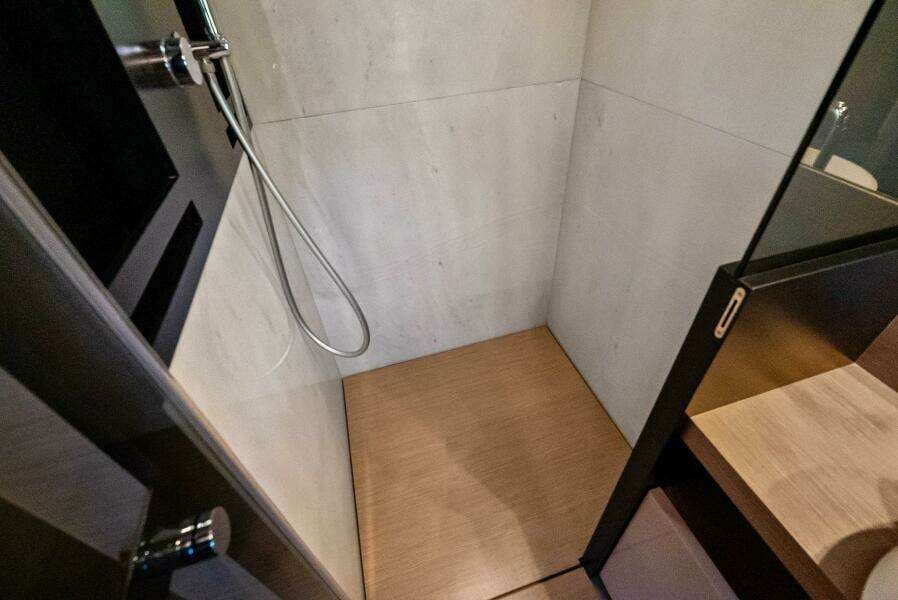 2019 Ferretti Yachts 780