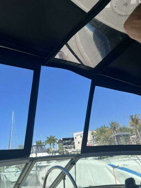 2006 Four Winns 318 Vista