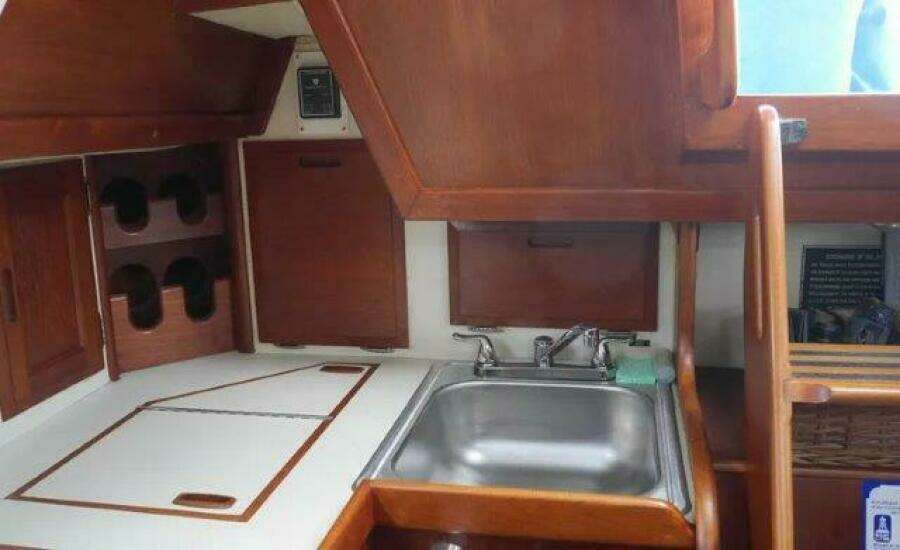 1986 Ericson 35 MKII