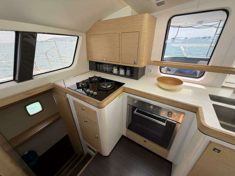 2017 Sailboat 51 Inverted Bow