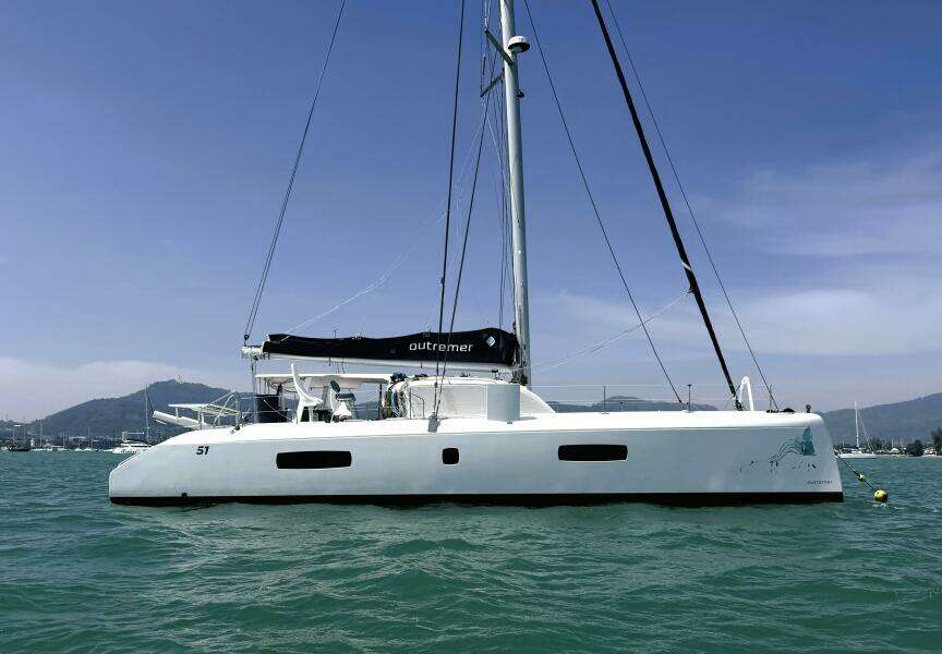 2017 Sailboat 51 Inverted Bow