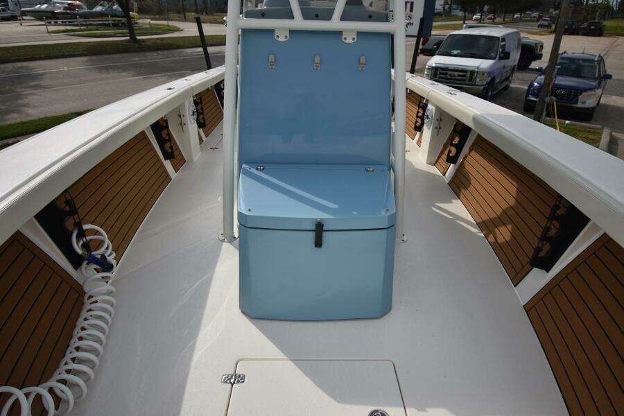 2023 Pathfinder 2700 Open