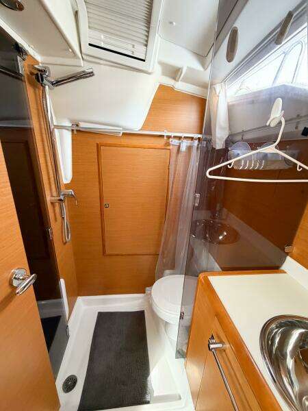 2013 Jeanneau Sun Odyssey 409