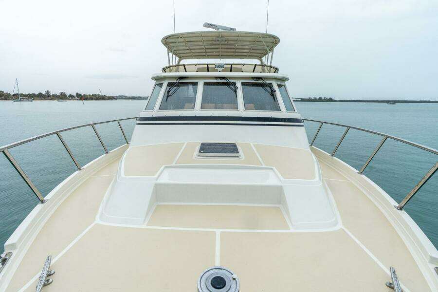 2005 Offshore Yachts Pilothouse