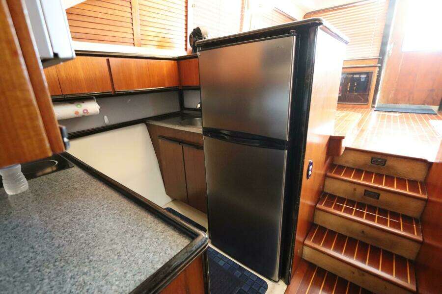 1991 Spectrum 48 Convertible