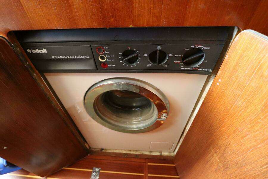 1991 Spectrum 48 Convertible