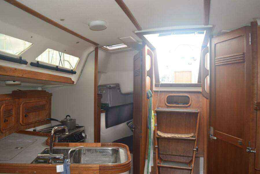 1999 C&C 110 - Companionway Steps