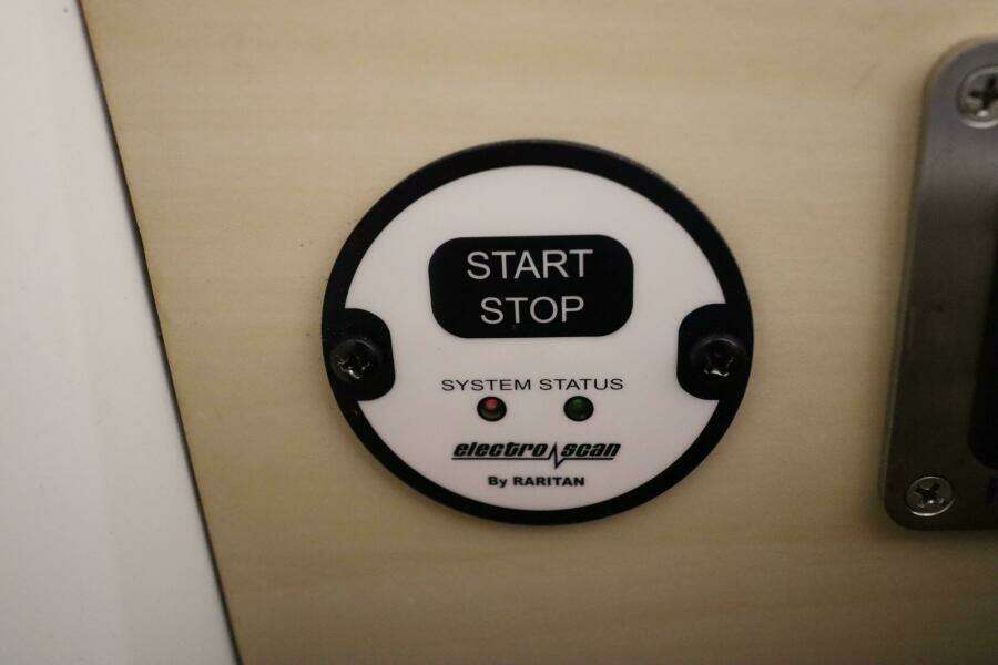 2014 Intermarine 380 Sport