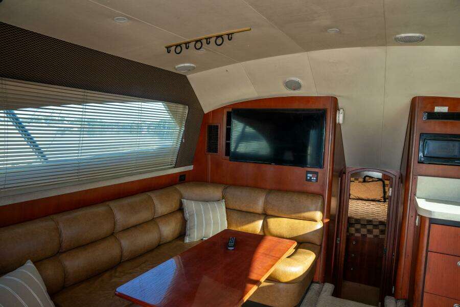 2004 Luhrs 36 Convertible