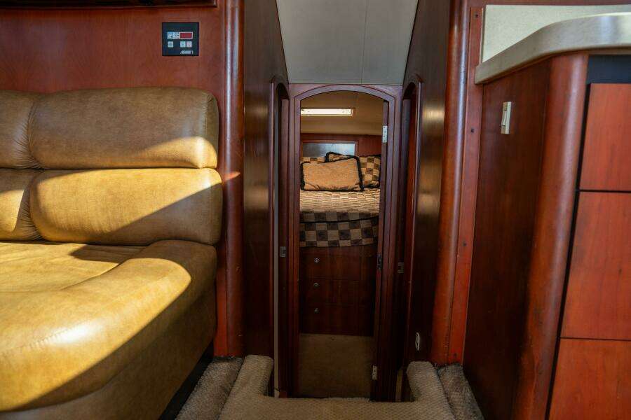 2004 Luhrs 36 Convertible