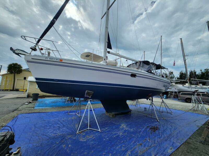 2012 Catalina 355