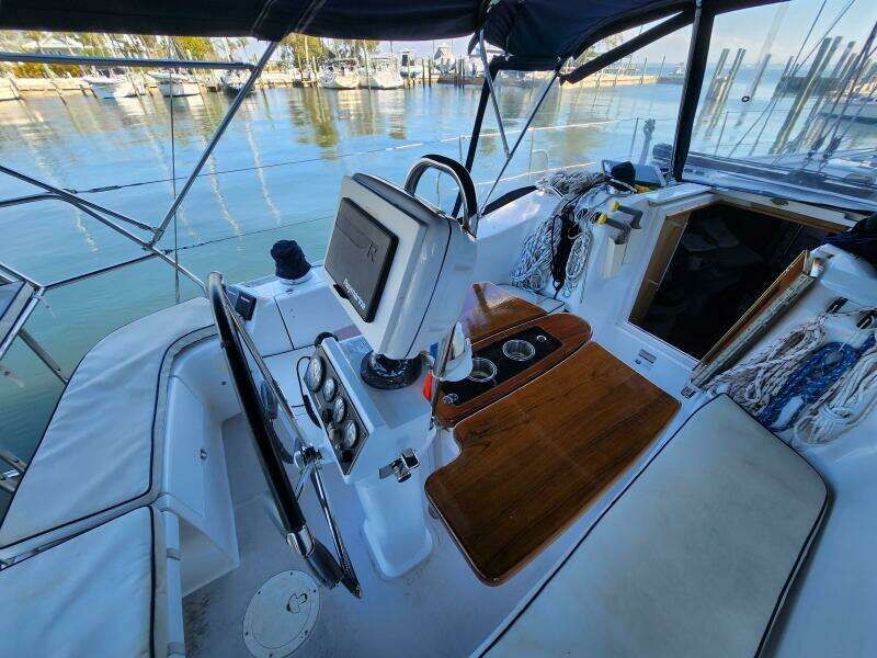 2012 Catalina 355