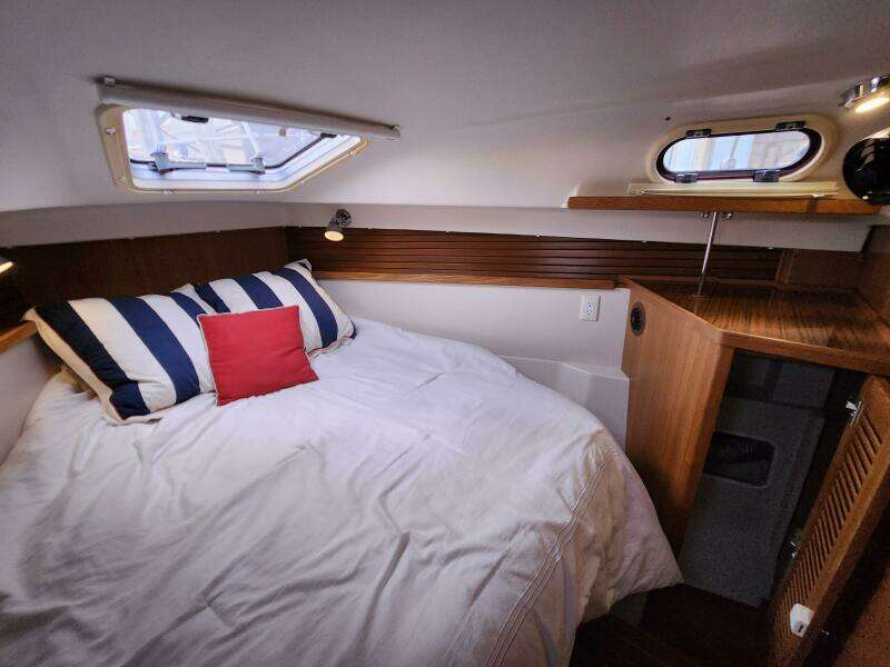 2012 Catalina 355