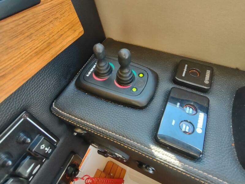 2020 Cutwater C-32 Coupe