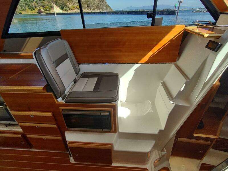 2020 Cutwater C-32 Coupe