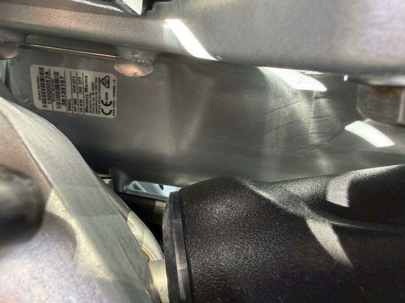 2023 Formula 330 CBR