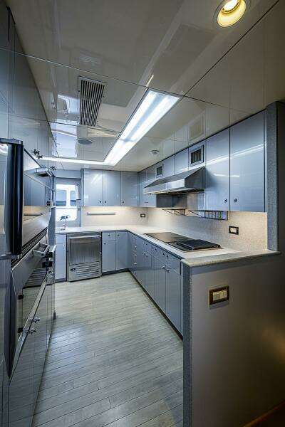 1997 Delta Marine 122 Tri-Deck Motor Yacht