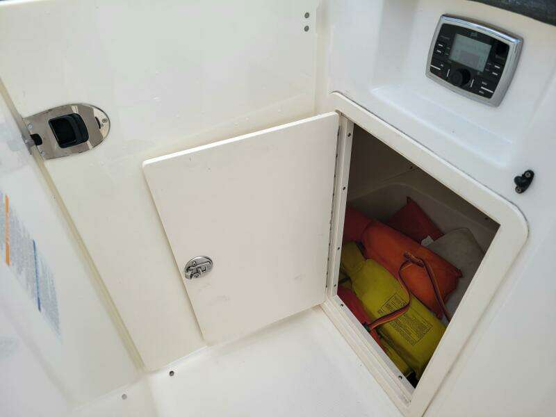 2017 Chaparral 307 SSX