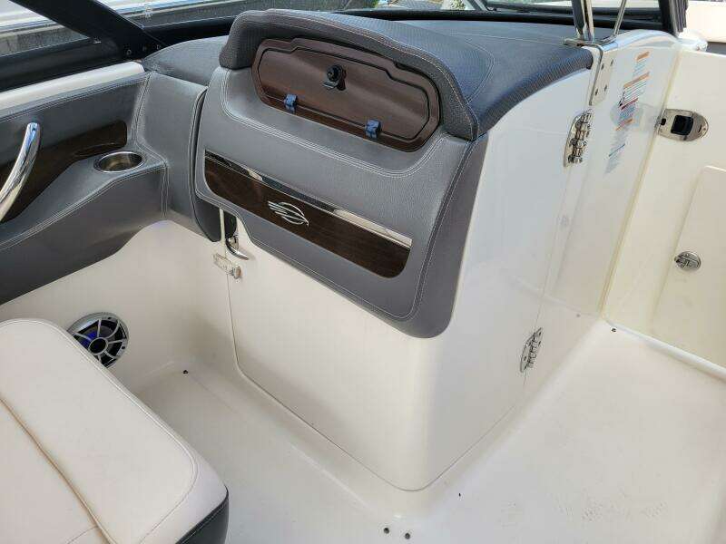 2017 Chaparral 307 SSX