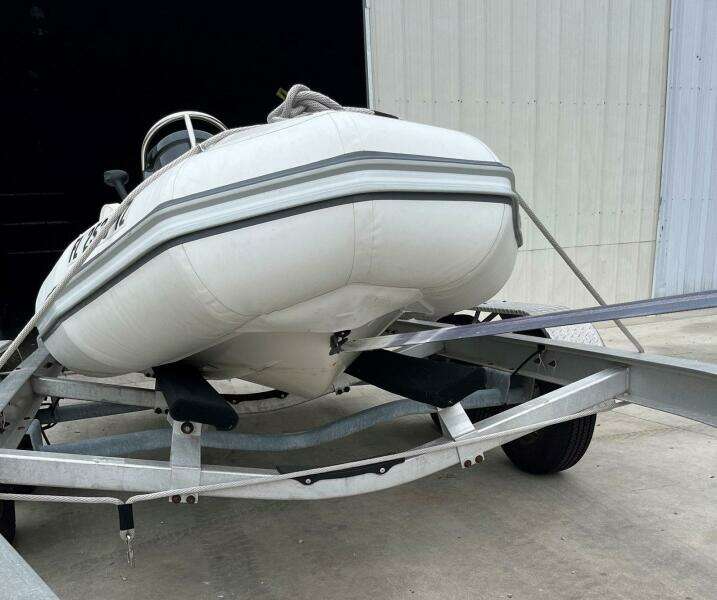 2024 Zodiac Yachtline 360