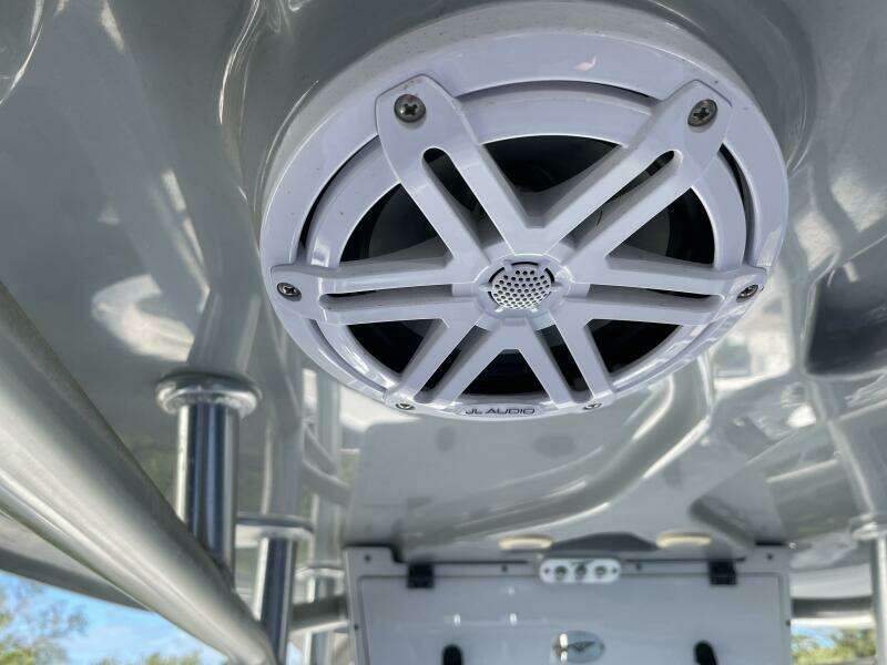 2017 Tidewater 220LXF