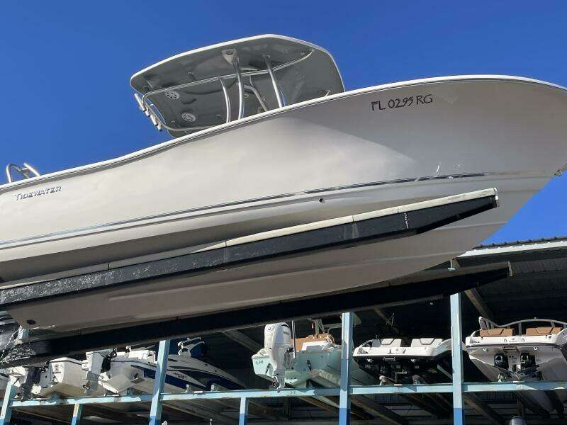 2017 Tidewater 220LXF
