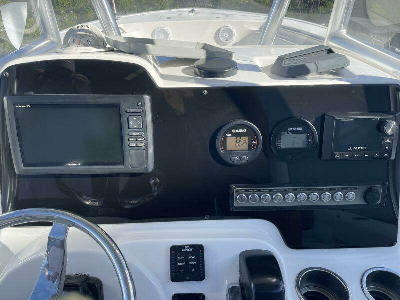 2017 Tidewater 220LXF