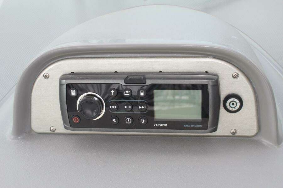 2007 Cruisers Yachts 420 Express