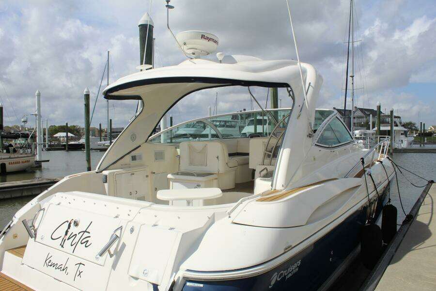 2007 Cruisers Yachts 420 Express