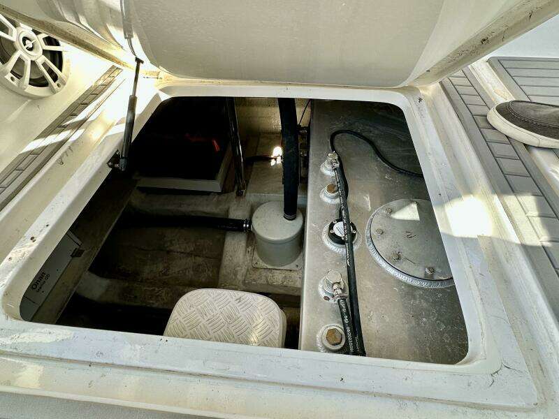 NX 360 Sports Coupe - Cockpit