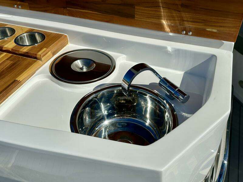 NX 360 Sports Coupe - Cockpit