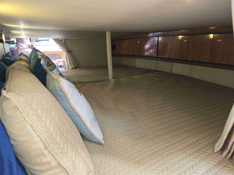 2007 Fountain 38 Express Cruiser
