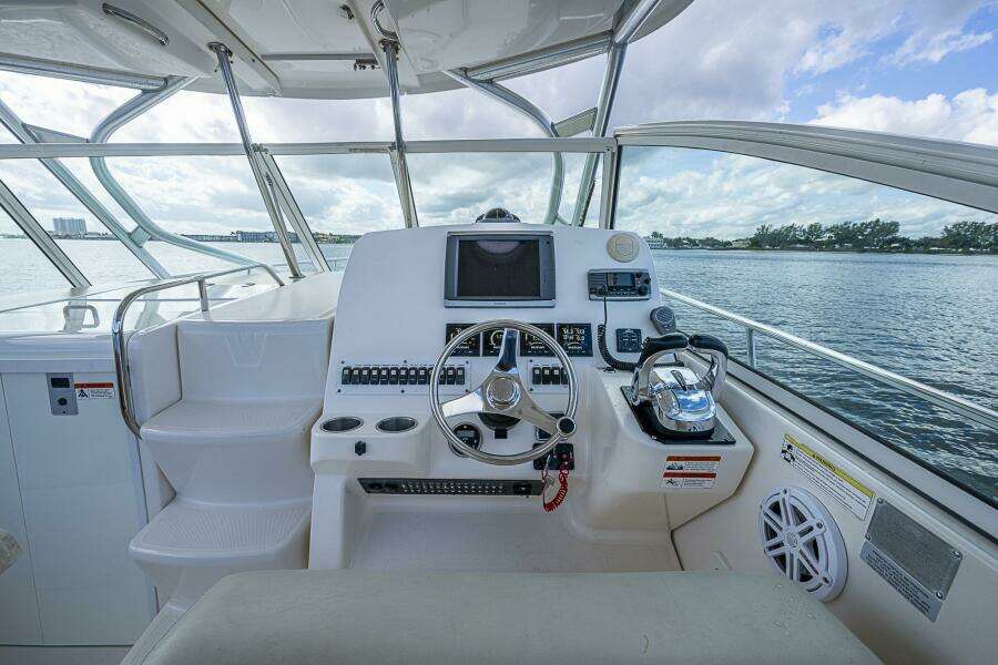 2013 Wellcraft 340 Coastal