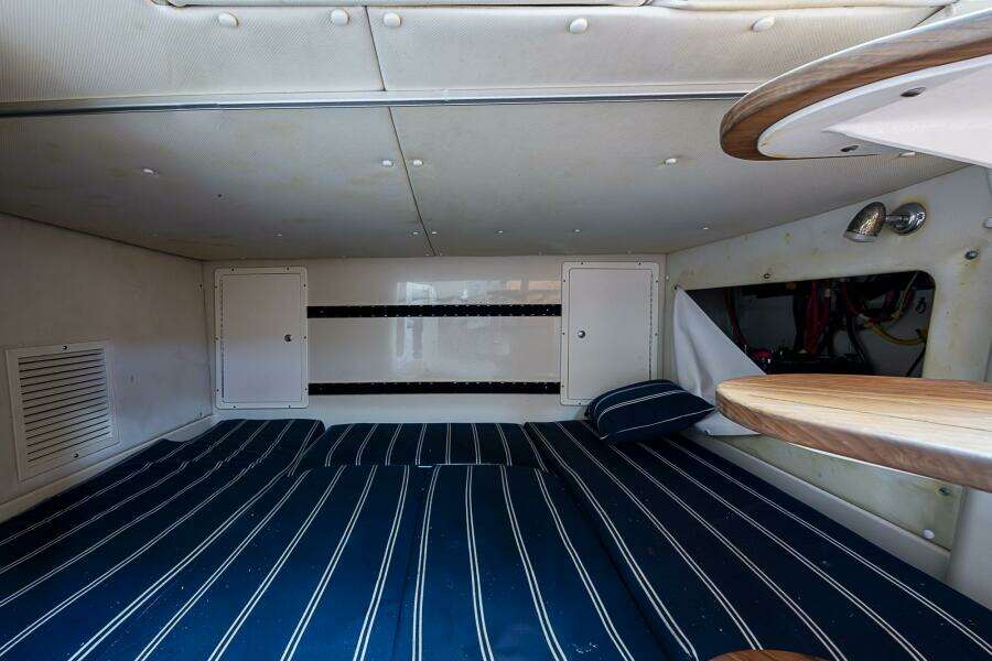 2013 Wellcraft 340 Coastal