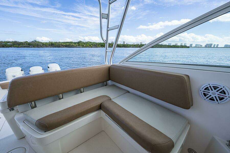 2013 Wellcraft 340 Coastal