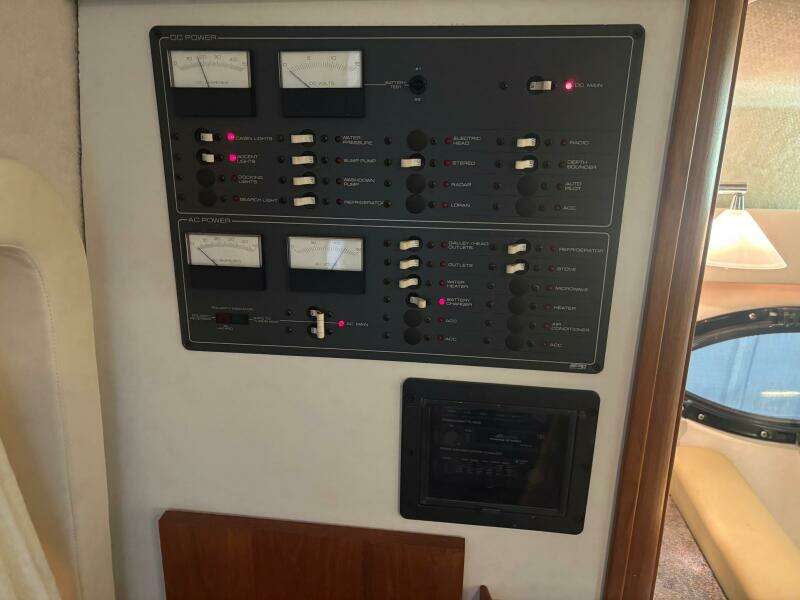 1988 Tiara Sport 310 SC