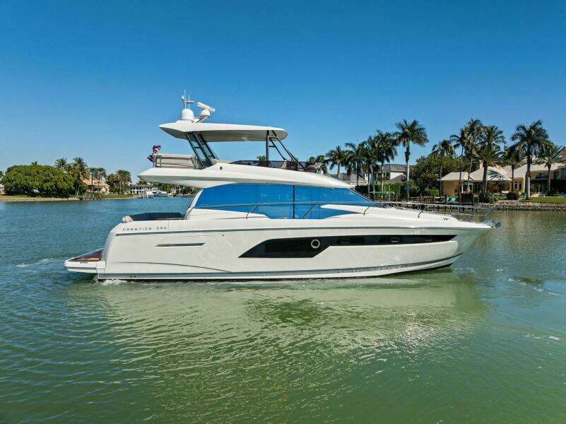 2022 Prestige 520 Flybridge NO PATIENCE
